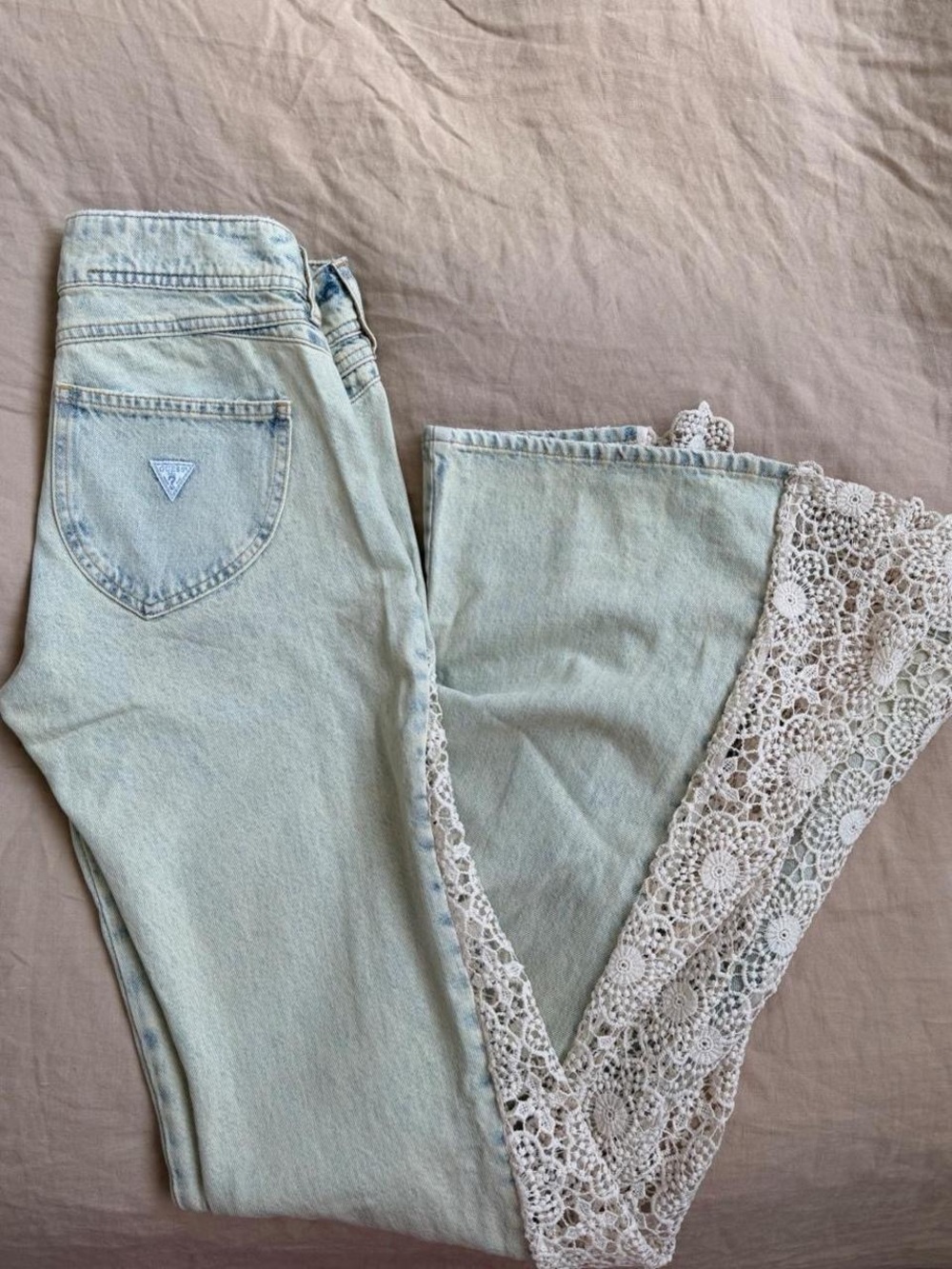 Guess Lace Denim Flare Pants Tinted Light Wash in Natural size 26 - Picture 2 of 6